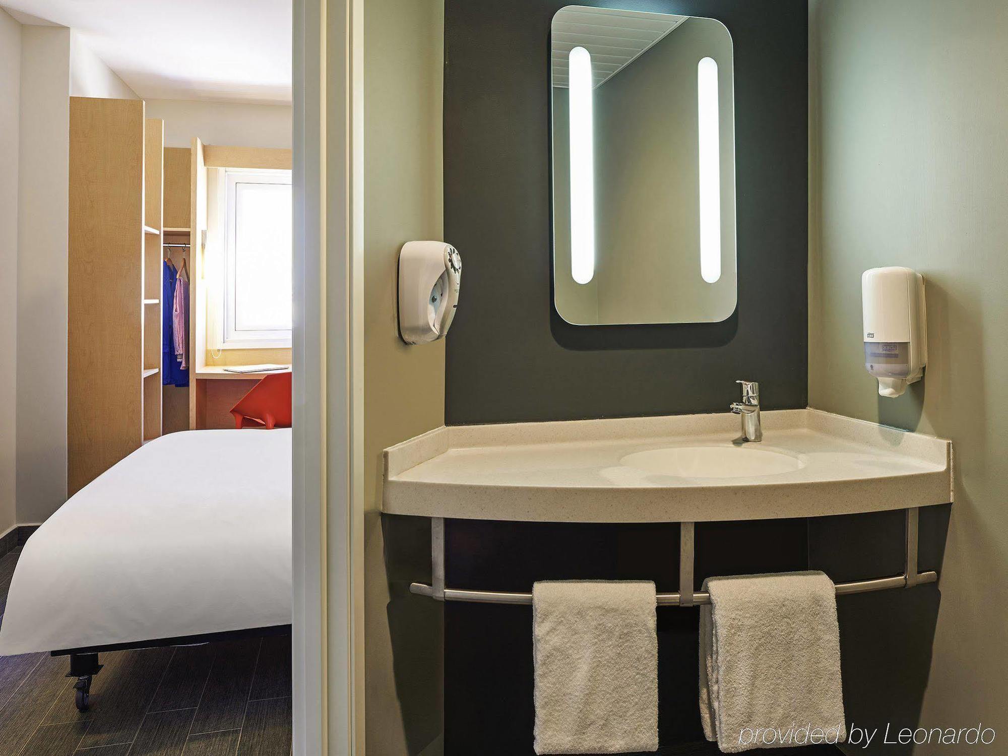 Ibis Culiacan Exterior photo
