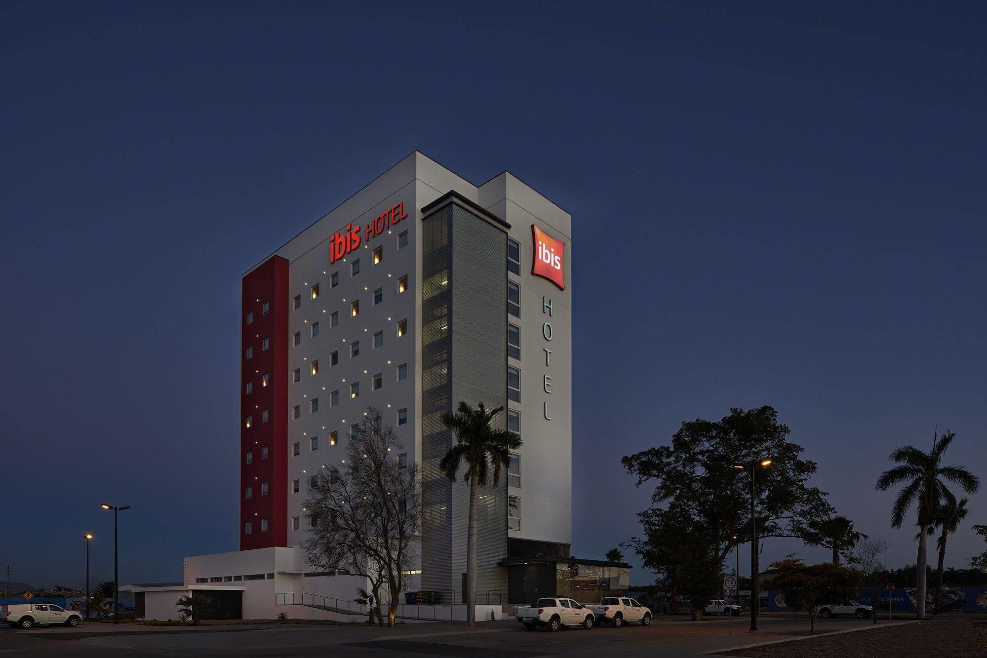 Ibis Culiacan Exterior photo