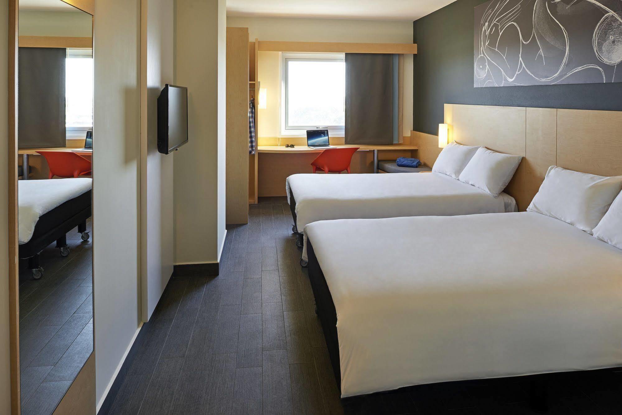 Ibis Culiacan Exterior photo