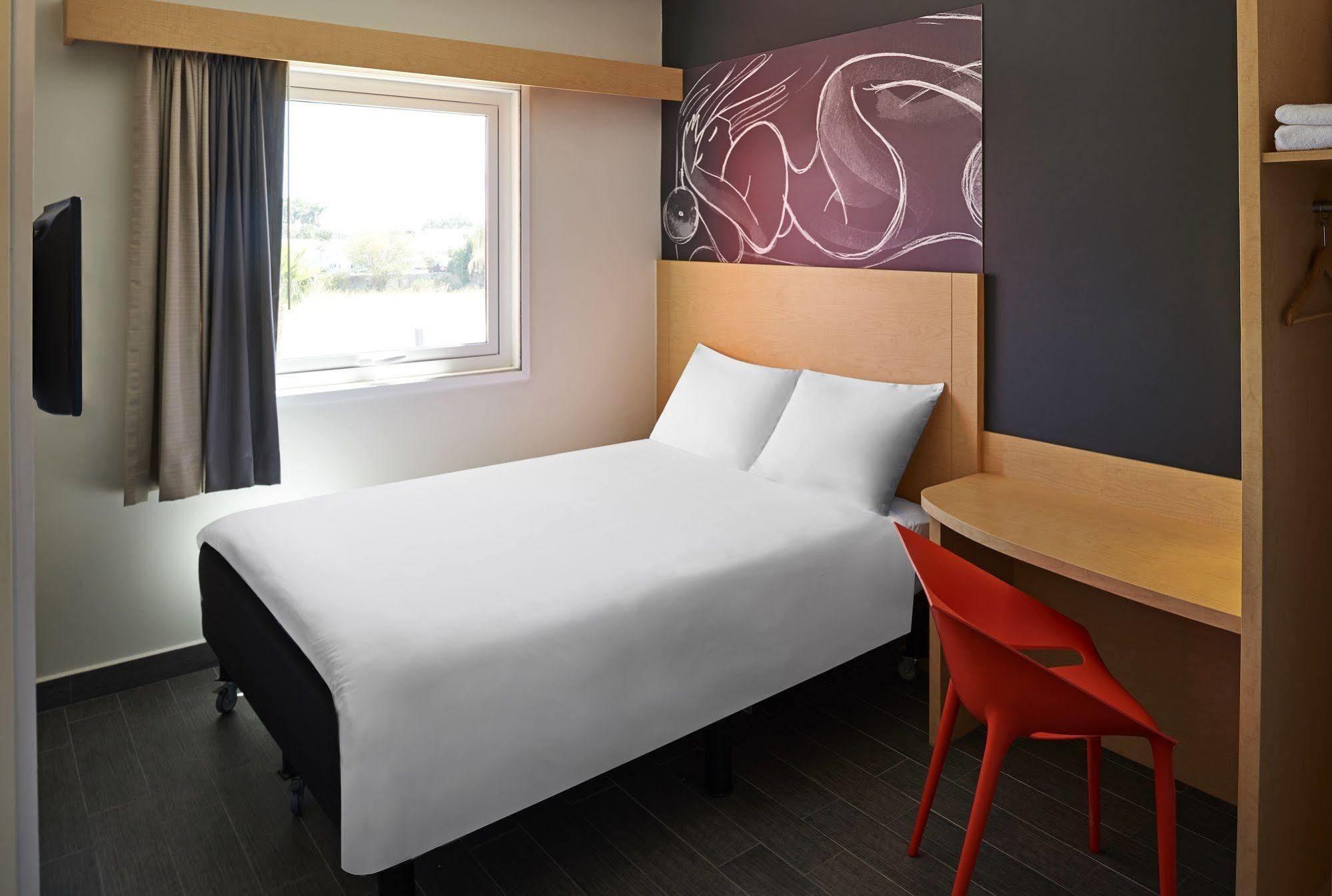 Ibis Culiacan Exterior photo